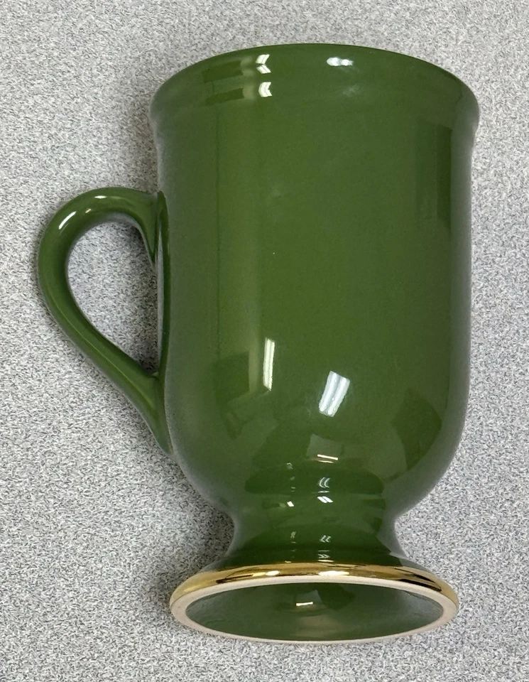 Taza de café irlandesa/pedestal Harrod's con detalles dorados Foto 2 de 4