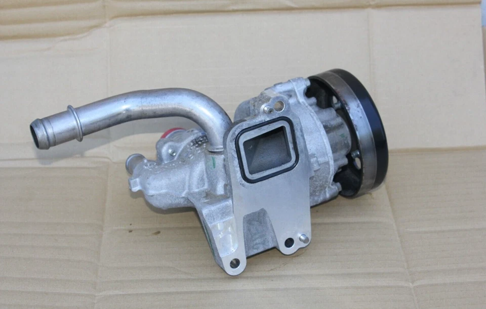 2019-2021 FORD EDGE 2.0L ENGINE WATER COOLANT PUMP W/ PULLEY OEM (VN92) - Image 2 of 3