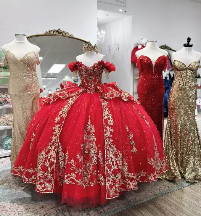 Red Puffy Quinceanera Dresses Ball Gown Gold Applique Pleated