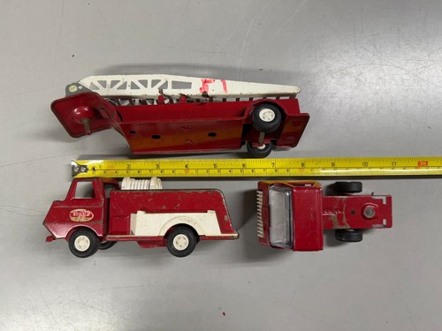 Vintage 1970s Tonka Red Fire Ladder Truck (2 Pieces) + Red Fire Hose Truck - Picture 19 of 19