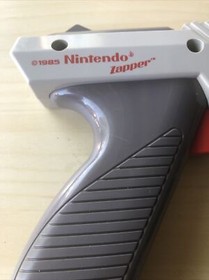 Original 1985 OEM Nintendo NES Grey Light Zapper Duck Hunt Gun Untested!