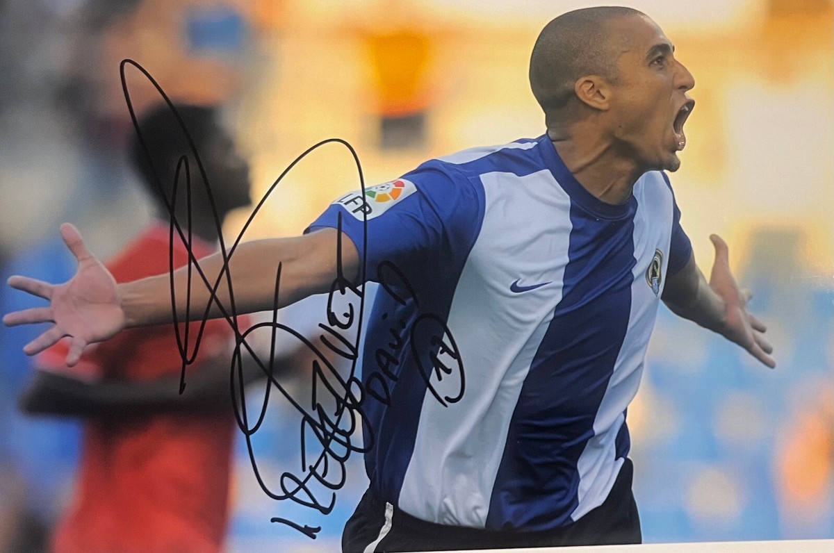 Hand signed A4 photo of DAVID TREZEGUET, football autograph UK