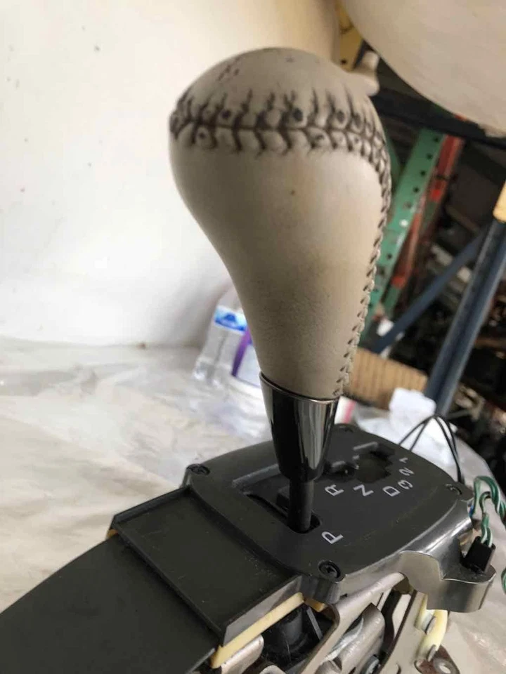 2001 SEVILLE Floor Shifter Gear Selector Lever Shift Automatic CADILLAC SLS - Image 3 of 4