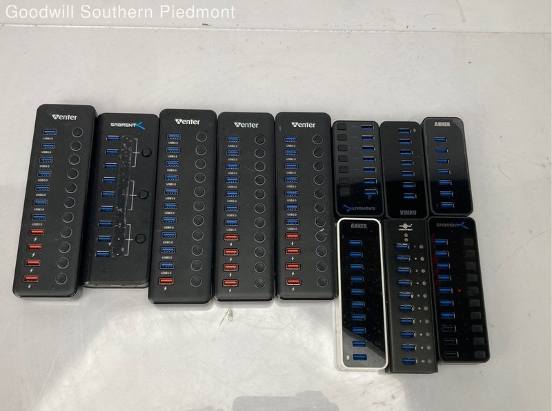 Lof of 11 Assorted USB 3.0 Hubs (No Power Adapters or Cables) - Parts