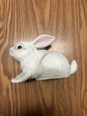 MSR IMPORTS PORCELAIN BUNNY RABBIT FIGURINE WIND UP MUSIC BOX