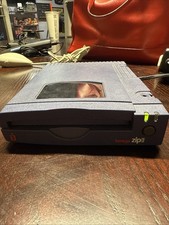 Iomega External Zip 100 Drive Model Z100S2 Powers On Untested Further No Cords 
