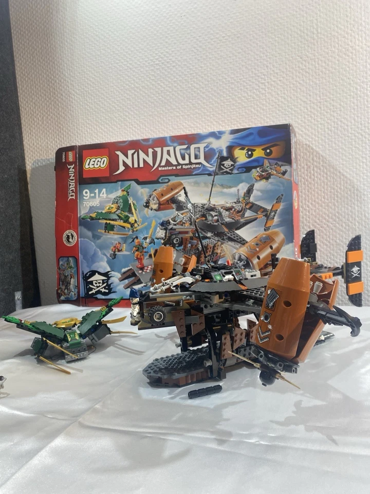 LEGO Ninjago 70605 Misfortune's Keep, Foto 2 von 5