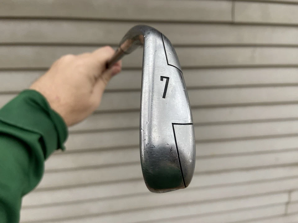 Right Handed PowerBilt AF2 Air Force One 7 Iron w/ Graphite R Flex Shaft - Image 2 of 4