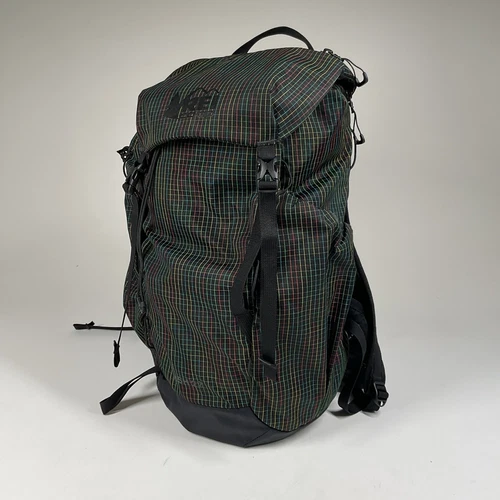 REI Co-op Flash 22 Hiking Backpack Black Multicolor Hydration Daypack
