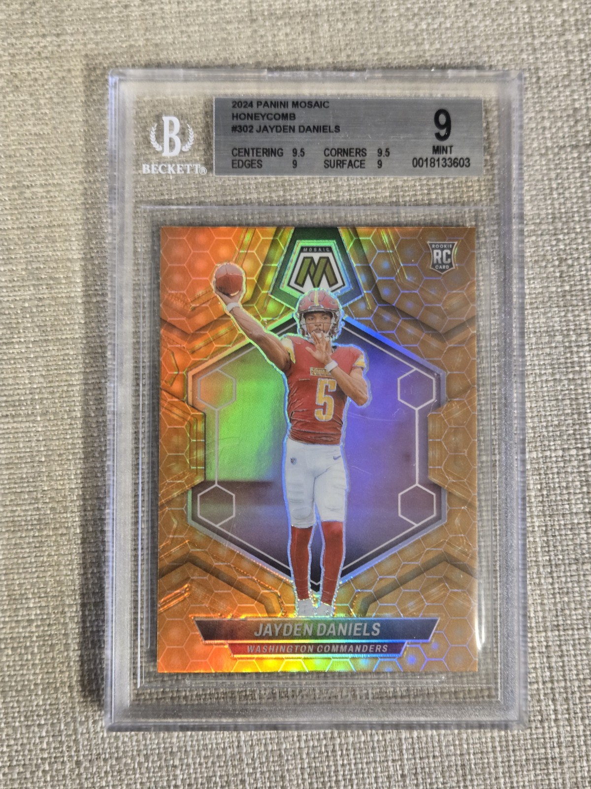 2024 Panini Mosaic - Rookies Jayden Daniels #302 Honeycomb Prizm (RC)