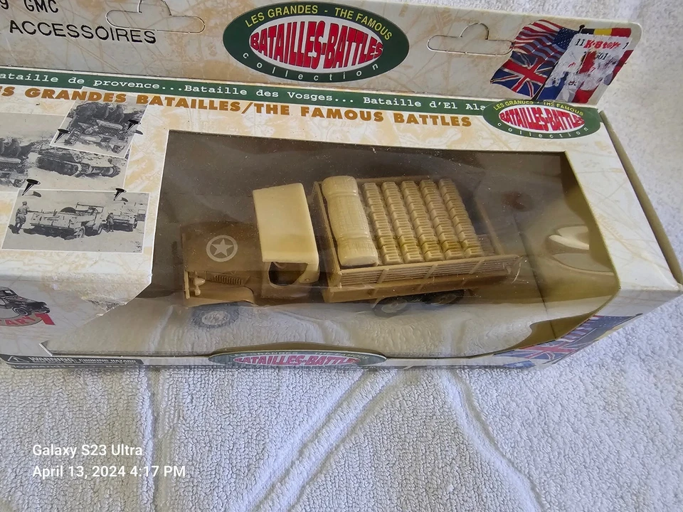 (2) SOLIDO BATALLES/BATTLES JEEP + POPOTE/GMC + ACCESORIOS METAL DIECAST Foto 4 de 4