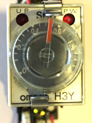 Omron Timer H3Y-2-