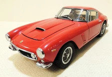 1:18 SCALE CMC FERRARI 250 GT BERLINETTA PASSO CORTO/SWB  RED BY CMC
