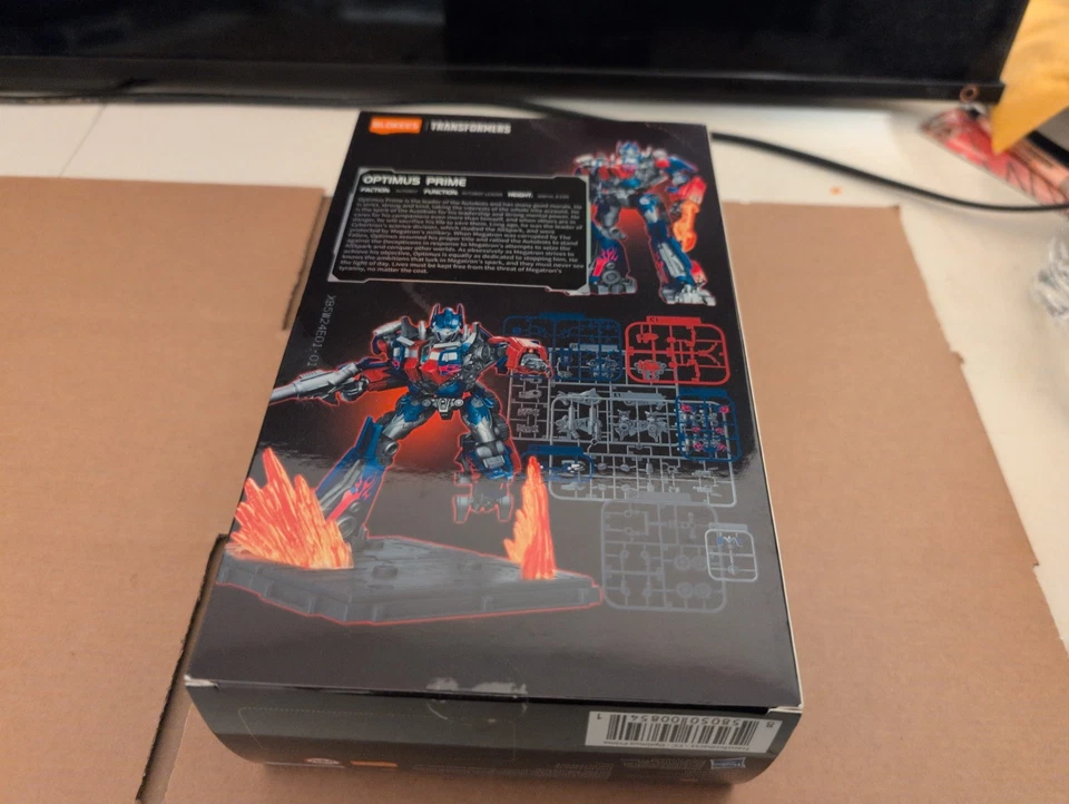 Nueva figura clásica Blokees Transformers 09 Optimus Prime Autobots figura de acción  Foto 2 de 4