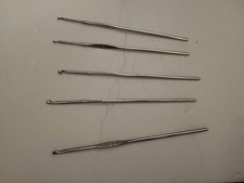 Assortment Of 5 Metal Crochet Hooks