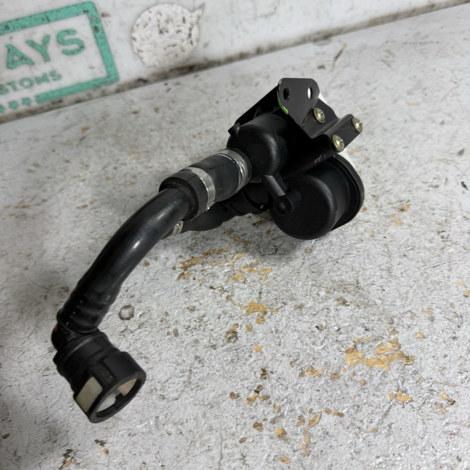 04-08 Maserati Quattroporte Fuel Vapor Leak Detection Pump M139