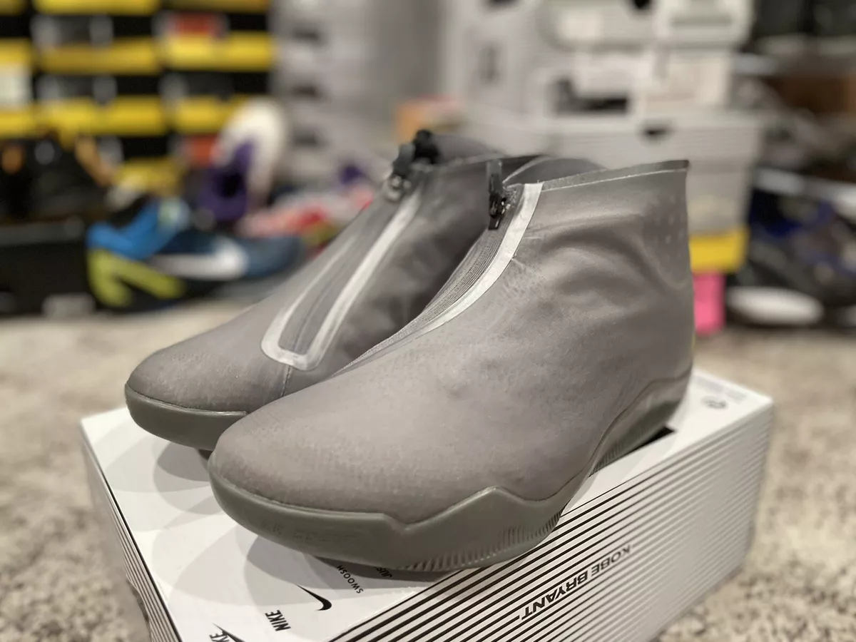 Nike kobe cheap 11 kids silver