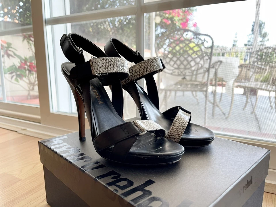 LUXURY REBEL Black Platform Open Toe heels 38 1/2 M  - Image 2 of 4