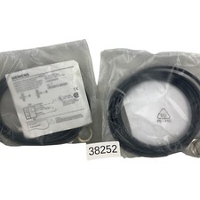 Siemens 3RG4013-0AG01 Inductive Proximity Switch Sensor