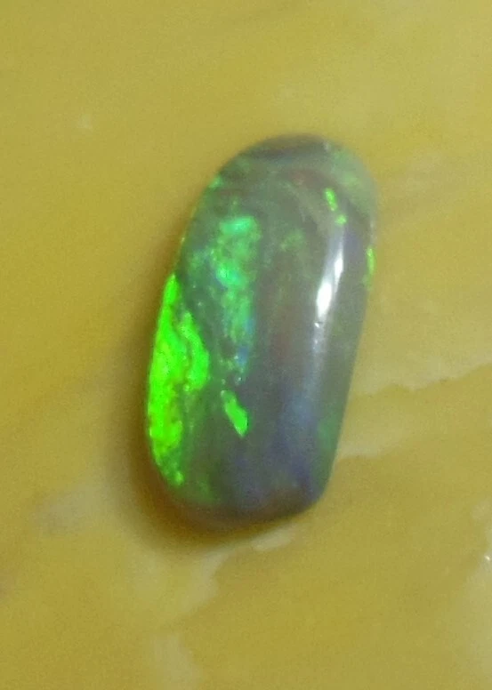 Lightning Ridge semi-Black Opal, 1.75ct, 13.1x6.5x2.9mm, double-sided, Gem, Vid! - Image 4 of 4