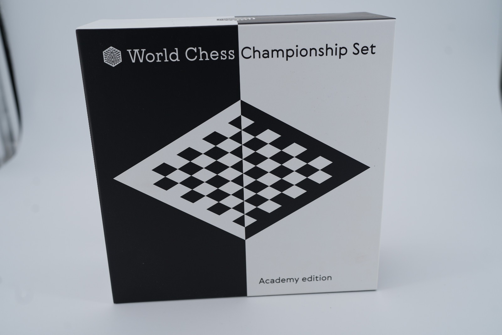 World Chess Championship Set (Academy Edition) New.