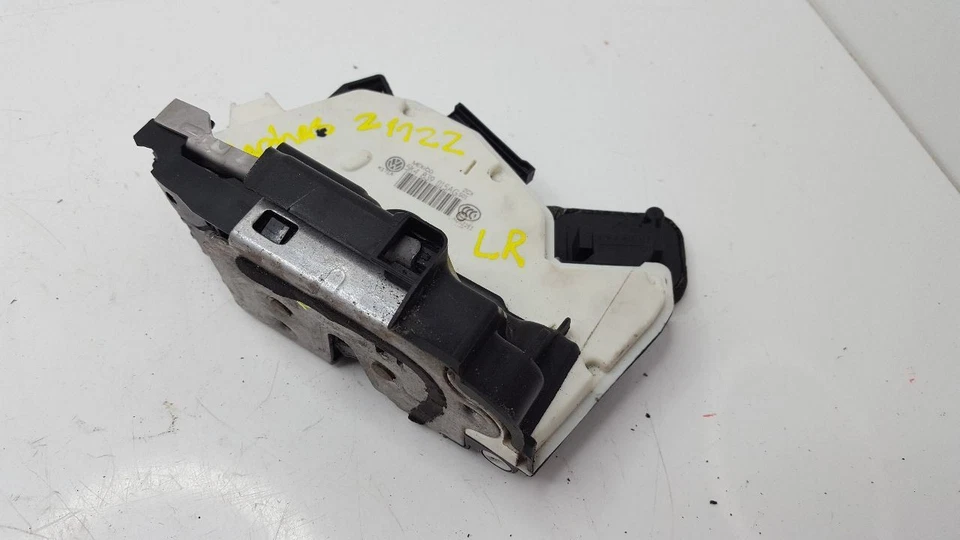 Actuador de cerradura de puerta conductor trasero izquierdo 2018 2019 18 19 Volkswagen Atlas Foto 2 de 4