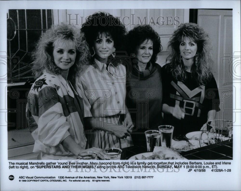 1988 Press Photo Barbara Mandrell Sisters - DFPC76323