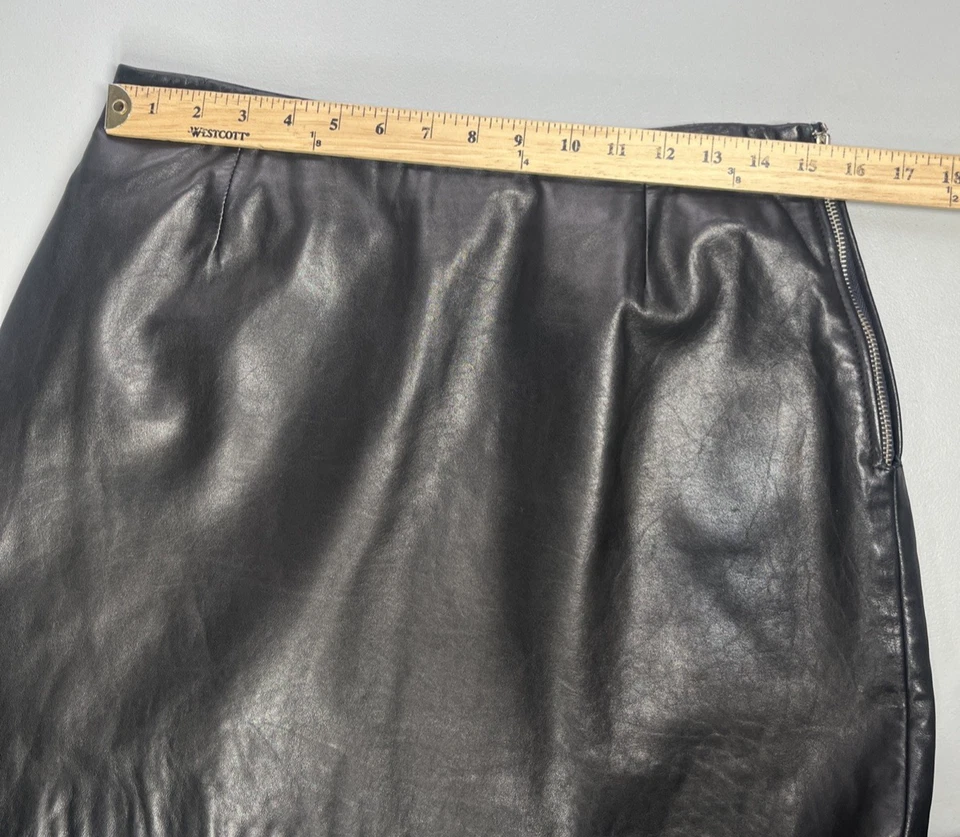 Мини-юбка из натуральной кожи Banana Republic размер 12 черная сбоку на молнии Rock Edgy - Изображение 3 из 4