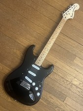 DAVID GILMOUR STRATOCASTER STRAT PERSONALIZADO CON CABLE ARCE NEGRO AÑOS 70 GUARDABARROS ESPECIFICACIONES