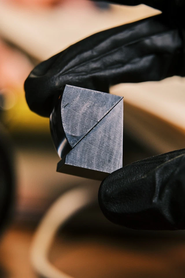 camera spare parts：The rangerfinder(Beam splitter prism) glass for LEICA M2--AR - Image 3 of 4