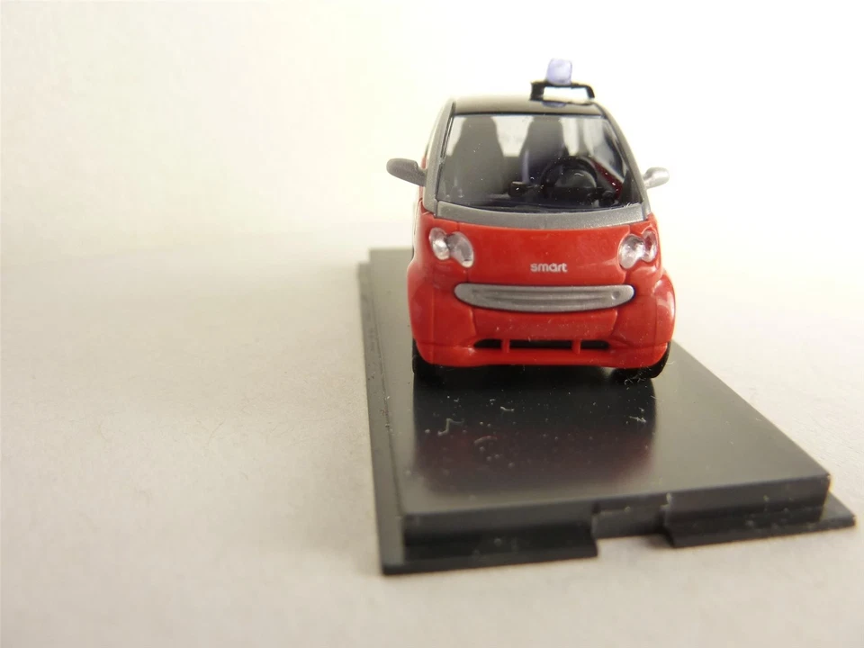 Busch Smart 489031 1/87 City Coupe vigili del fuoco Baden-Würtemberg HO NUOVO - Immagine 3 di 3