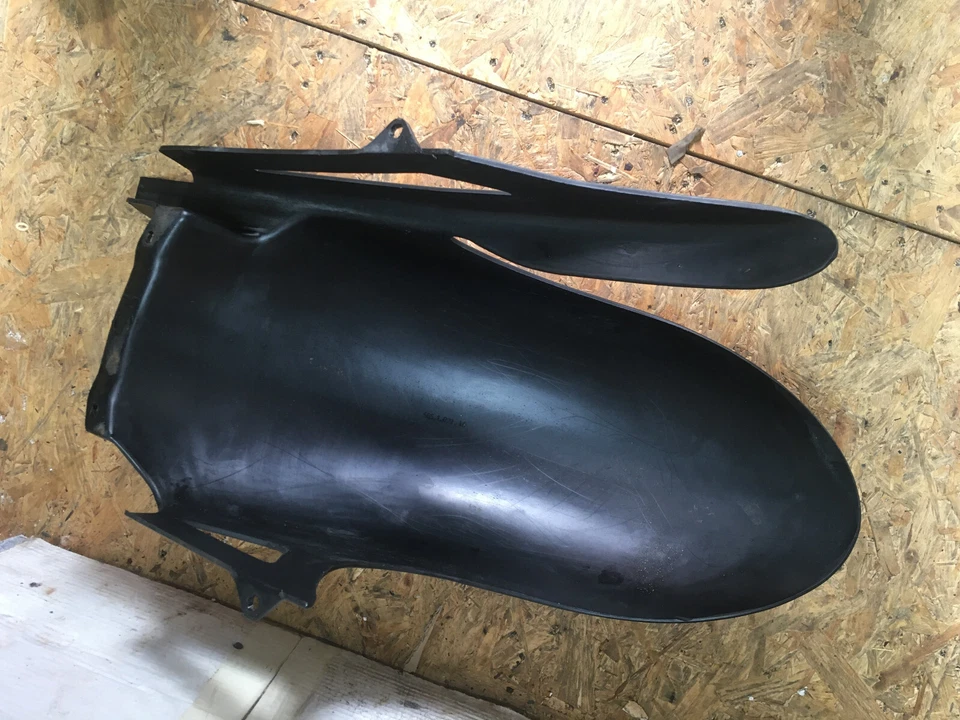 Guardabarros rueda trasera Ducati ST4 ST3 ST2 OEM Hugger Foto 3 de 3