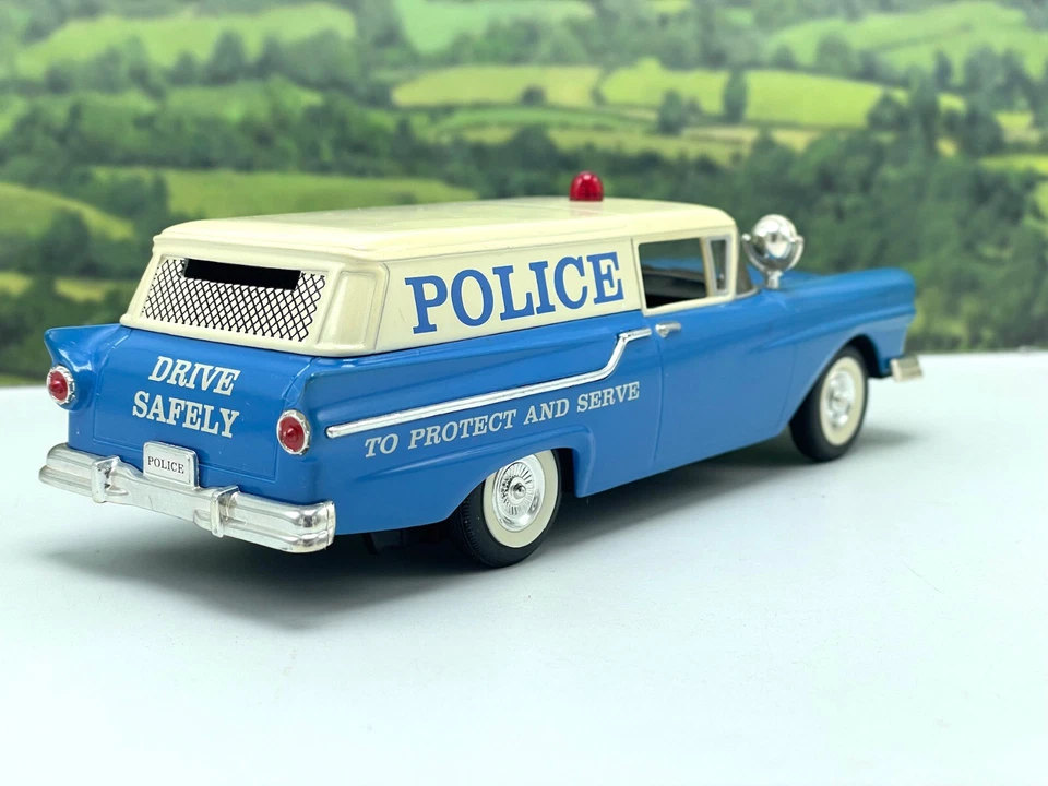 1:24 Liberty Classics 1957 Ford Police Courier Sedan Delevery Car Bank #58005 - Image 3 of 4