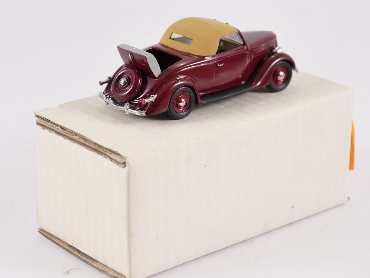 ZC622 CCCUS 2 Voiture 1/43 Kit Resine Ford 1936 Final Roadster