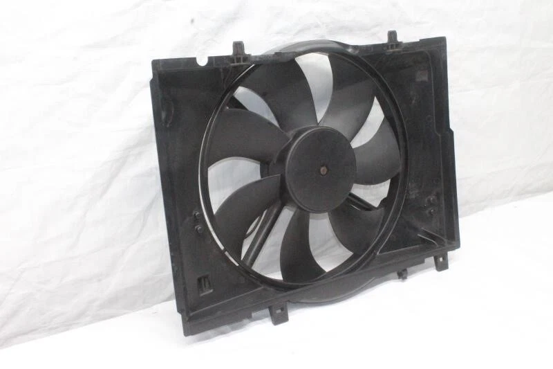 Chrysler Crossfire ZH Roadster #247 2005 ventilador de refrigeración por radiador Foto 2 de 4