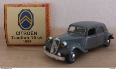 1954 Citroën Traction 15-Six D limousine familiale No reserve 1954 Citroën Traction 15-Six D limousine familiale No reserve