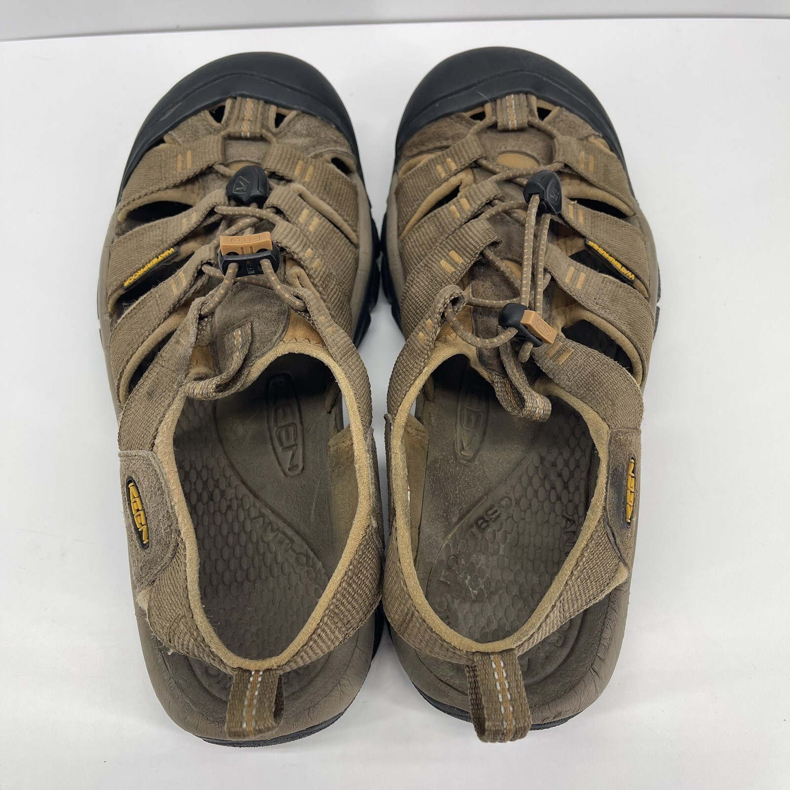 Scarpe da acqua da trekking da donna Keen taglia 8 marroni da passeggio da uomo taglia 7 EUR 39 GUC