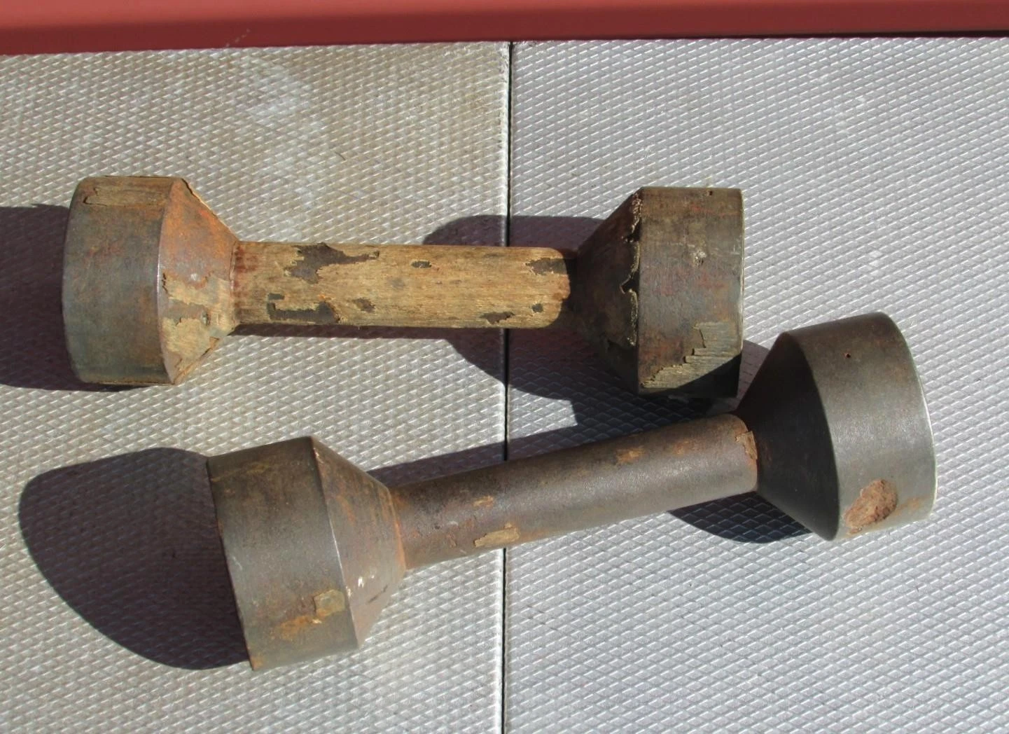Vintage 1960s Spalding Gym Dumbells Steel Hand Weights Barbells 5 lbs Display
