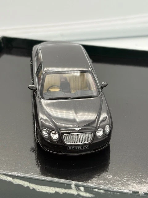 Minichamps Bentley Continental Flying Spur- Diamond Black 1:43 Scale Ed 43 BL461 - Image 3 of 4