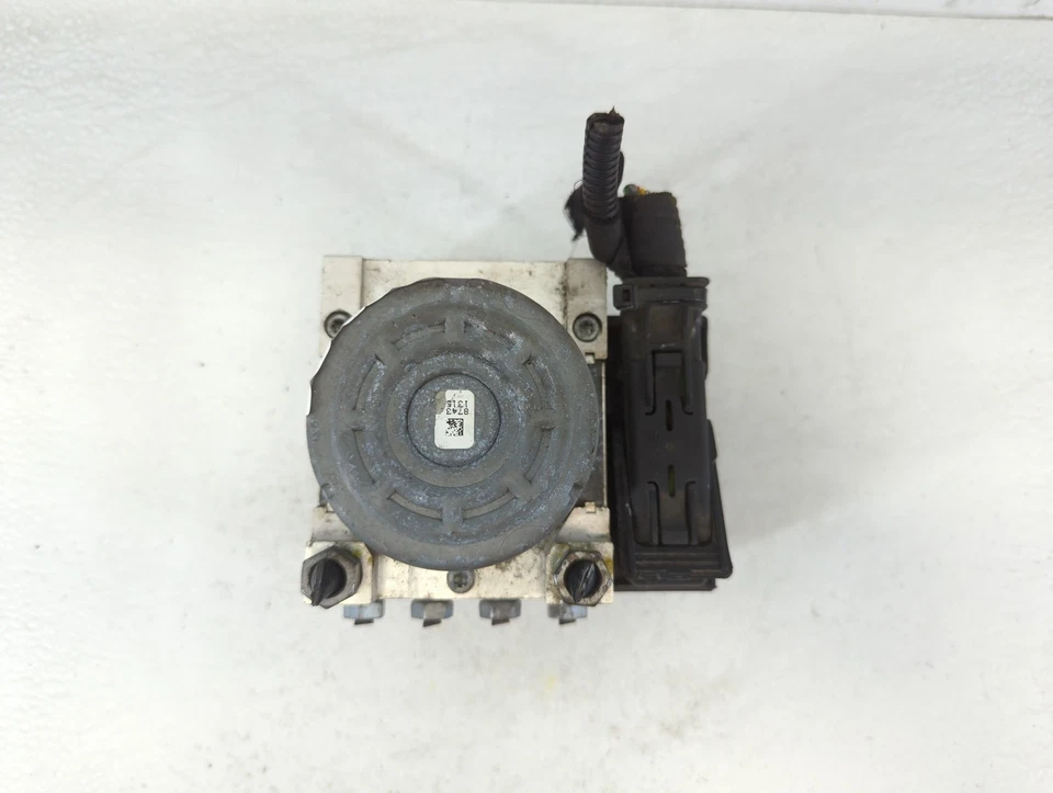 Ford Explorer 2016 módulo de control de bomba Abs J3I78 Foto 3 de 4