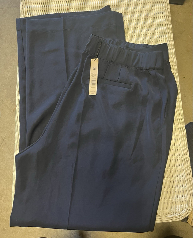 NIC+ZOE Women's Dark Indigo Solid Dress Pants Pleated Pockets Button 16