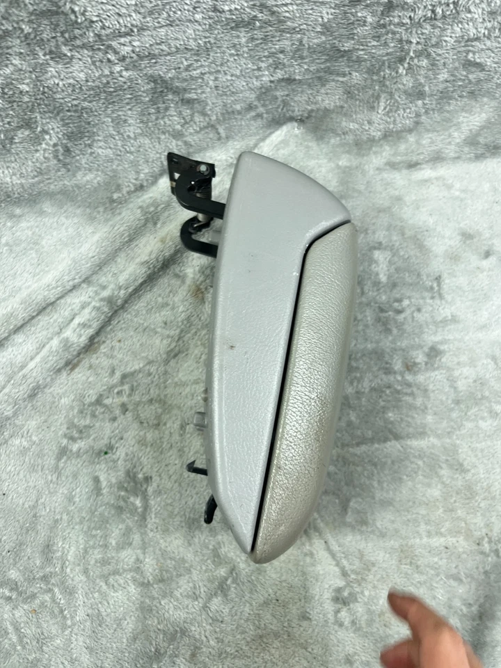 2007-2009 Kia Spectra Center Console Gray Leather Armrest Lid Storage OEM - Image 2 of 4