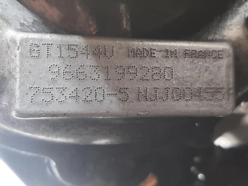 9HZ Teilmotor für CITROEN C3 PICASSO SX 2010 9095378 - Bild 7 von 10