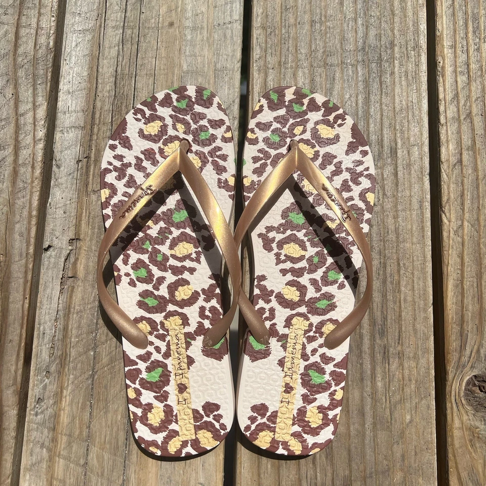 Ipanema Animal Print Beach flip flop Sandals Beige/Gold Leopard Women Size 8 - Image 2 of 4