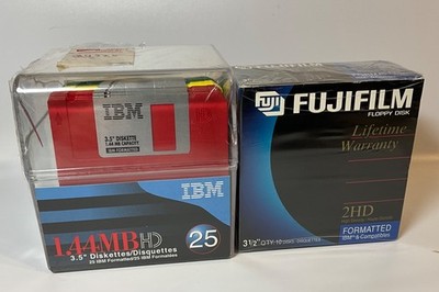Lot of 35 NEW UNUSED  IBM Formatted 3.5'' Floppy Disk FujiFilm IBM & Storage Box