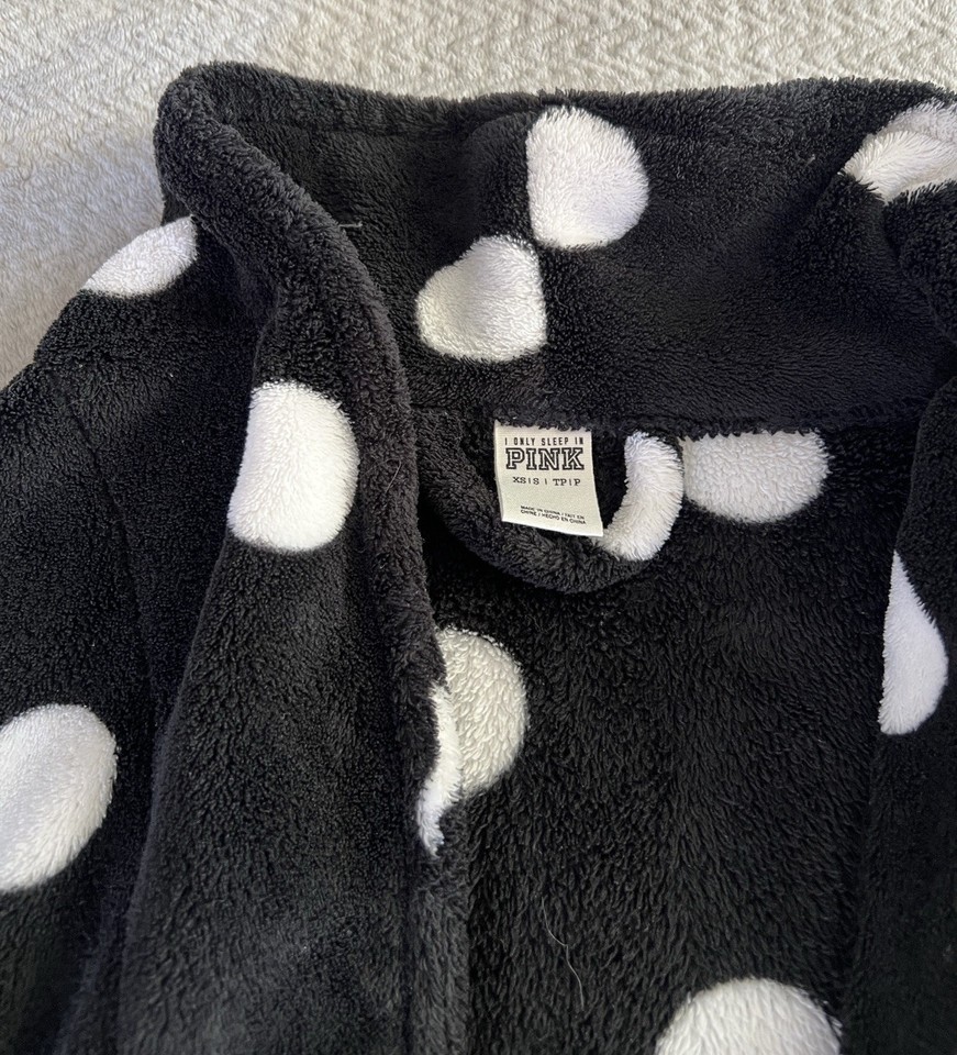 Victoria s Secret Pink Polka Dot Black And White Cozy Fleece Robe Y2K victoria-s-secret-pink-polka-dot-black-and-white-cozy-fleece-robe-y2k