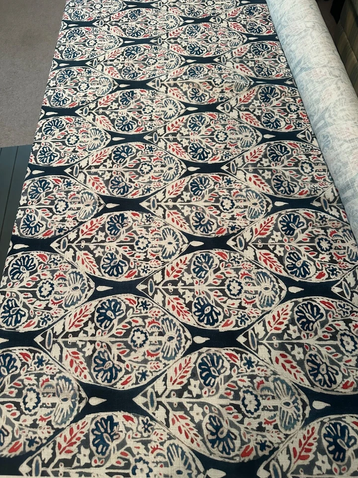 Tela Designers Guild "Machu Rouge" 3 yardas - color - rojo/blanco/azul Foto 4 de 4