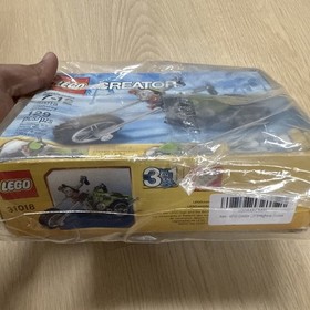 Lego Creator 3 in 1 Motorcycle Highway Cruiser 31018 Harley ~ Box Damage ~ NEW