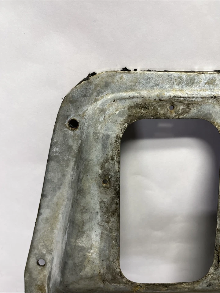 1980 - 1986 FORD F150 BRONCO F250 F350 FLOOR MANUAL TRANS COVER 4X4 PLATE TRUCK - Image 2 of 4