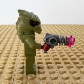LEGO Space, Galaxy Squad: Alien Buggoid RAY GUN gs001 70700, SPACE SWARMER, 2013